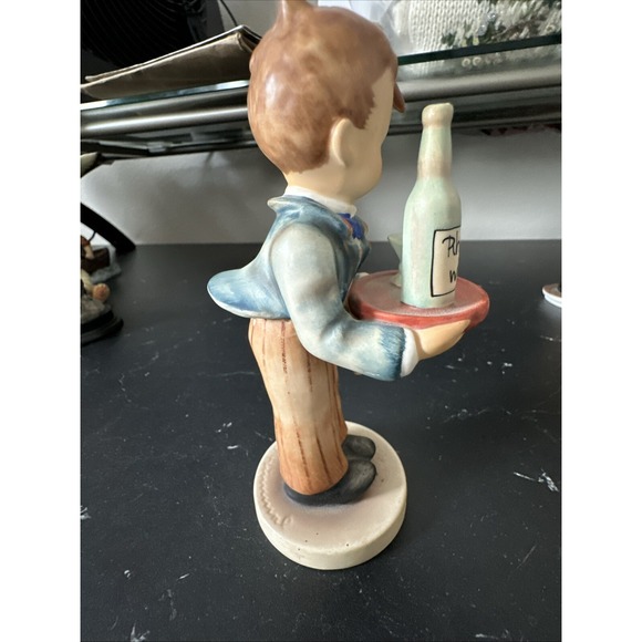 Goebel W. Germany Hummel figural WAITER serving Rhein Wine #154/0 - Picture 5 of 7